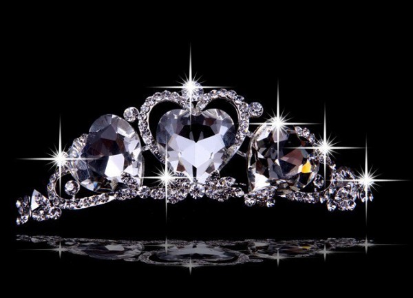 Beautiful Alloy With Czech Rhinestones Hearts Wedding Headpieces