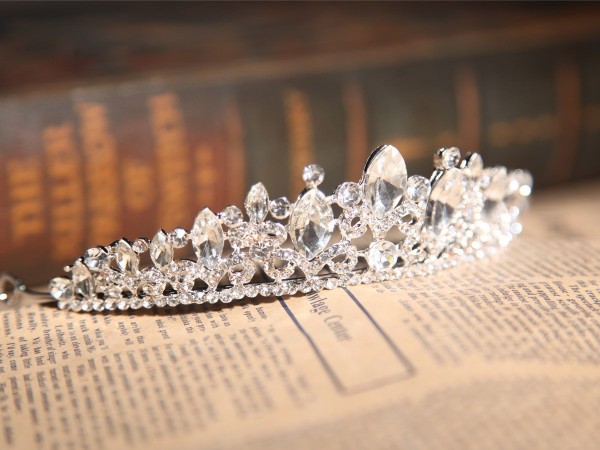 Charming Alloy Clear Crystals Wedding Headpieces