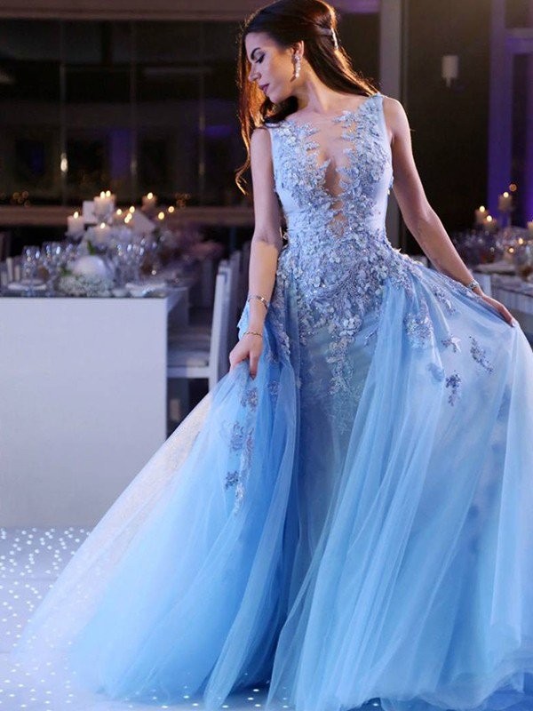Ball Gown Sleeveless Scoop Sweep/Brush Train Applique Tulle Dresses