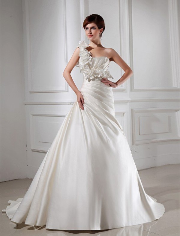 A-Line/Princess One-shoulder Hand-made Flower Sleeveless Satin Wedding Dresses
