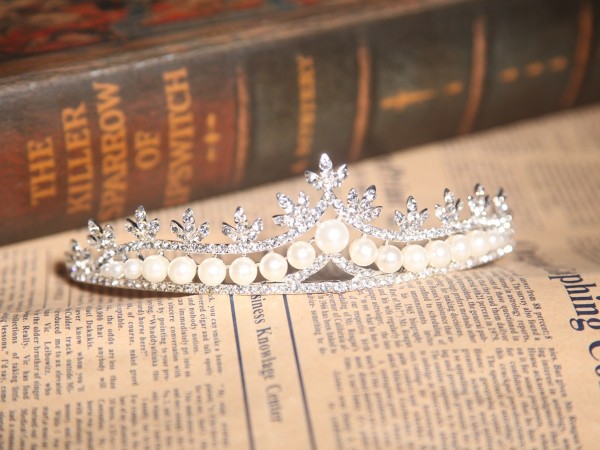 Nice Alloy With Czech Rhinestones Pearls Wedding Headpieces