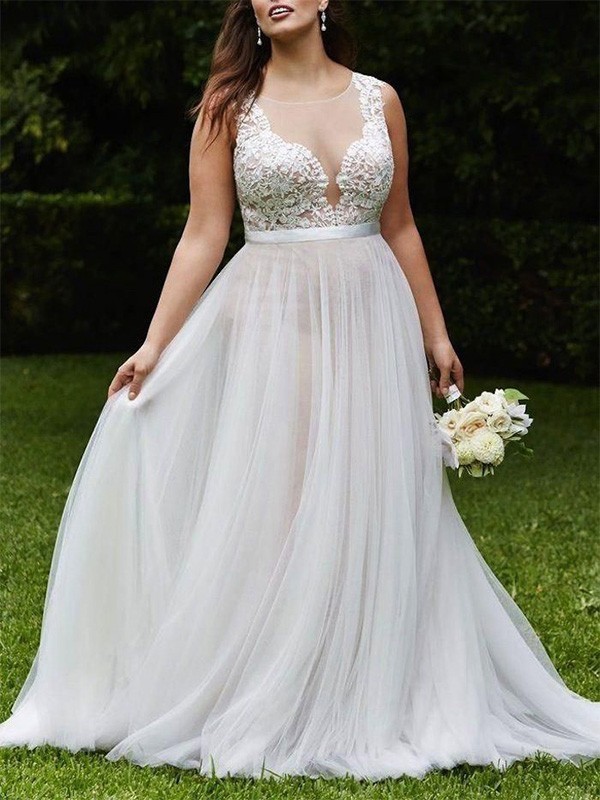 A-Line/Princess Scoop Court Train Sleeveless Lace Tulle Wedding Dresses
