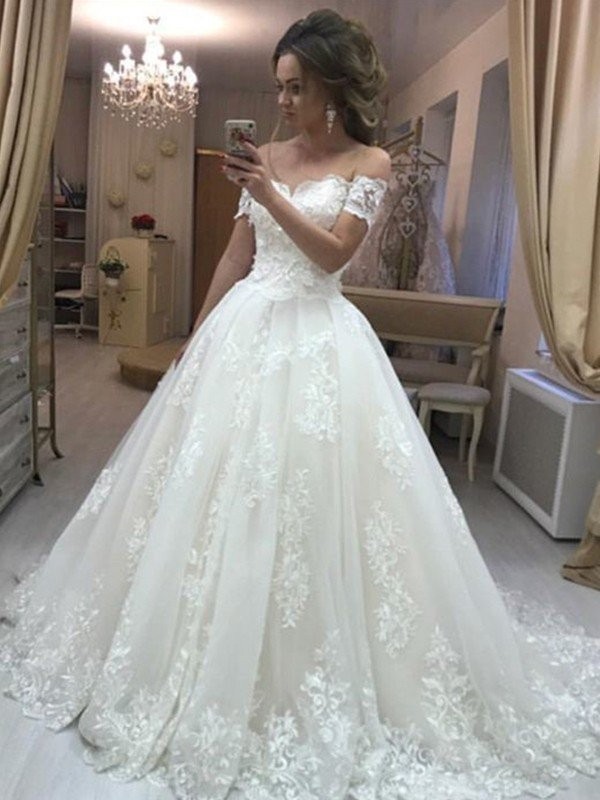 A-Line/Princess Off-the-Shoulder Sleeveless Sweep/Brush Train Applique Tulle Wedding Dresses