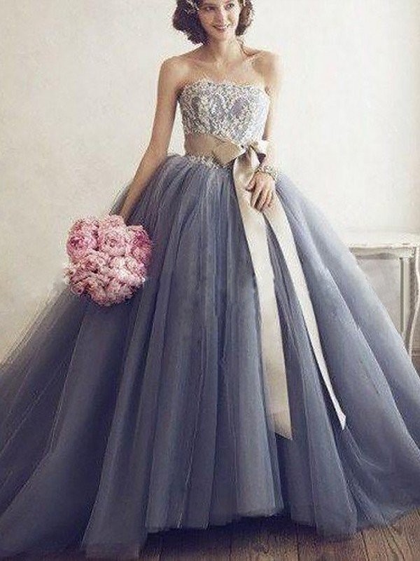 Ball Gown Sweetheart Sleeveless Applique Tulle Sweep/Brush Train Dresses