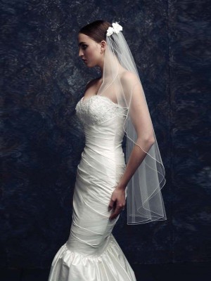 Gorgeous Flower Tulle Wedding Veils