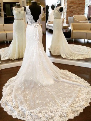 Sheath/Column Lace Scoop Sleeveless Bowknot Chapel Train Wedding Dresses