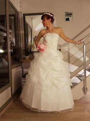 Ball Gown Strapless Sleeveless Ruffles Floor-Length Tulle Wedding Dresses