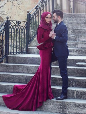 Trumpet/Mermaid Long Sleeves Scoop Sweep/Brush Train Ruffles Velvet Muslim Dresses