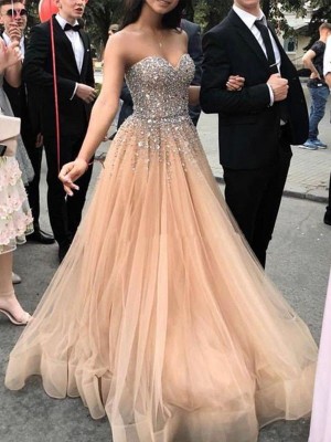 A-Line/Princess Sweetheart Sleeveless Sweep/Brush Train Beading Tulle Dresses