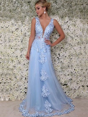 A-Line/Princess Sleeveless V-neck Floor-Length Applique Tulle Dresses