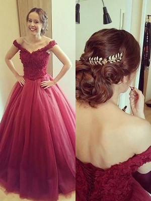 Ball Gown Off-the-Shoulder Applique Sleeveless Floor-Length Tulle Dresses