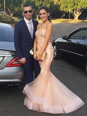 Trumpet/Mermaid Sweetheart Tulle Applique Sleeveless Sweep/Brush Train Dresses