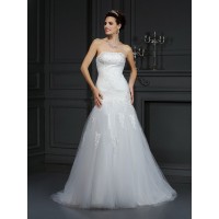 Sheath/Column Strapless Lace Sleeveless Long Satin Wedding Dresses