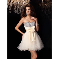 A-Line/Princess Sweetheart Beading Sleeveless Short Chiffon Cocktail Dresses