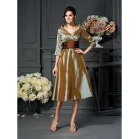 A-Line/Princess V-neck 3/4 Sleeves Short Taffeta Mother of the Bride Dresses