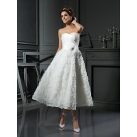 A-Line/Princess Sweetheart Bowknot Sleeveless Short Satin Wedding Dresses