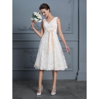 A-Line/Princess V-neck Sleeveless Knee-Length Lace Bowknot Wedding Dresses