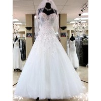 Ball Gown Sleeveless Sweetheart Applique Tulle Floor-Length Wedding Dresses
