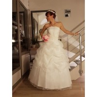 Ball Gown Strapless Sleeveless Ruffles Floor-Length Tulle Wedding Dresses