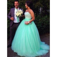 Ball Gown Sleeveless Sweetheart Tulle Sweep/Brush Train Beading Plus Size Dresses
